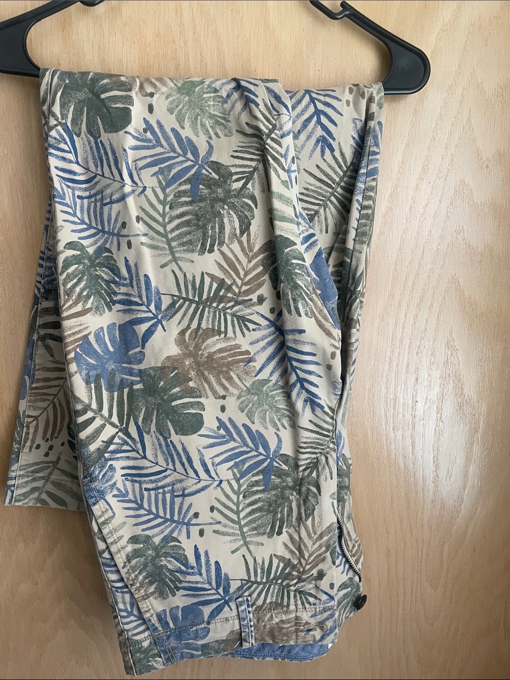 Tropical Leaf Print Button-Up Top - Blue Green